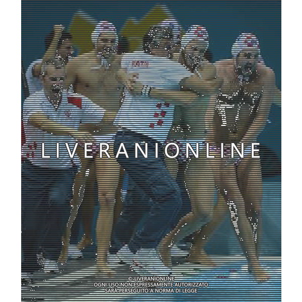 (120812) -- LONDON, Aug. 12, 2012 () -- Players of Croatia celebrate after winning men\'s water polo gold medal match between Croatia and Italy at London 2012 Olympic Games in London, Britain, August 12, 2012. Croatia won the match and claimed the gold medal of the event. (/Yang Lei) ITALY ONLY - GIOCHI OLIMPICI, OLIMPIADI LONDRA 2012