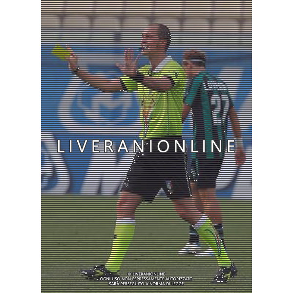 MODENA 12/08/2012 - SASSUOLO VS AVELLINO / NELLA FOTO: ARBITRO LUCA PAIRETTO - FOTO FRANCESCA SOLI / AGENZIA ALDO LIVERANI