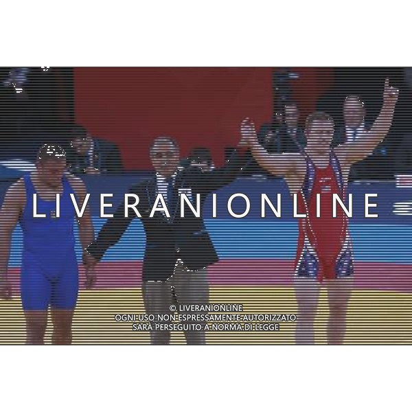 (120812) -- LONDON, Aug. 12, 2012 () -- Jacob Stephen Varner of USA (in red) celebrates after defeating Valerii Andriitsev of Ukraine during men\'s wrestling freestyle 96kg gold medal contest, at London 2012 Olympic Games in London, Britain, on August 12, 2012. Jacob Stephen Varner of USA won gold medal. (/Ren Zhenglai) (nxl) ©PHOTOSHOT/AGENZIA ALDO LIVERANI SAS - ITALY ONLY - GIOCHI OLIMPICI, OLIMPIADI LONDRA 2012