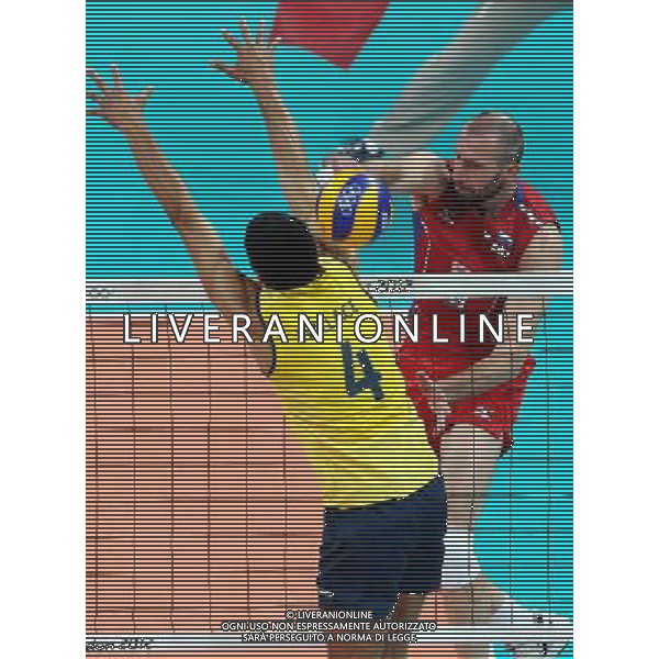 (120812) -- LONDON, Aug. 12, 2012 () -- Players compete in men\'s volleyball gold medal match between Russia and Brazil, at London 2012 Olympic Games in London, Britain, on August 12, 2012. (/Fan Jun) (nxl) ©PHOTOSHOT/AGENZIA ALDO LIVERANI SAS - ITALY ONLY - GIOCHI OLIMPICI, OLIMPIADI LONDRA 2012