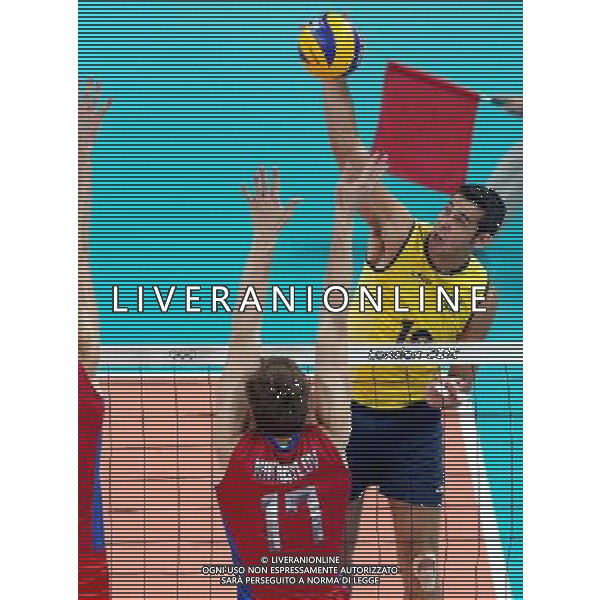 (120812) -- LONDON, Aug. 12, 2012 () -- Players compete in men\'s volleyball gold medal match between Russia and Brazil, at London 2012 Olympic Games in London, Britain, on August 12, 2012. (/Fan Jun) (nxl) ©PHOTOSHOT/AGENZIA ALDO LIVERANI SAS - ITALY ONLY - GIOCHI OLIMPICI, OLIMPIADI LONDRA 2012