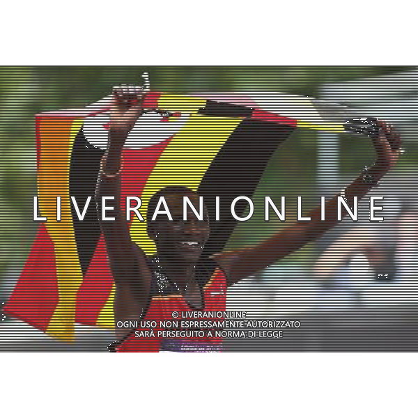 (120812) -- LONDON, Aug. 12, 2012 () -- Stephen Kiprotich of Uganda celebrates after men\'s marathon competition, at London 2012 Olympic Games in London, Britain, on August 12, 2012. Stephen Kiprotich of Uganda won gold medal. (/Liao Yujie) (nxl) ©PHOTOSHOT/AGENZIA ALDO LIVERANI SAS - ITALY ONLY - GIOCHI OLIMPICI, OLIMPIADI LONDRA 2012