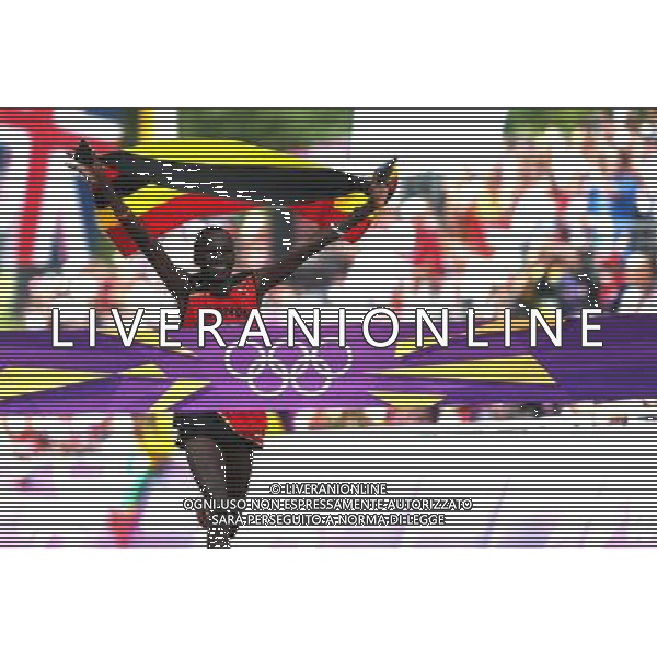 (120812) -- LONDON, Aug. 12, 2012 () -- Stephen Kiprotich of Uganda takes part in men\'s marathon competition, at London 2012 Olympic Games in London, Britain, on August 12, 2012. Stephen Kiprotich of Uganda won gold medal. (/Liao Yujie) (nxl) ©PHOTOSHOT/AGENZIA ALDO LIVERANI SAS - ITALY ONLY - GIOCHI OLIMPICI, OLIMPIADI LONDRA 2012
