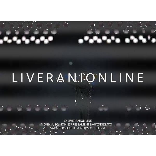 (120812) -- LONDON, Aug. 12, 2012 () -- Photo taken on August 12, 2012 shows George Michael performing at the Closing Ceremony of the London 2012 Olympic Games at the Olympic Stadium in London, Britain. (/Shen Bohan) (zgp) ©PHOTOSHOT/AGENZIA ALDO LIVERANI SAS - ITALY ONLY - CERIMONIA DI CHIUSURA DEI GIOCHI OLIMPICI, OLIMPIADI LONDRA 2012