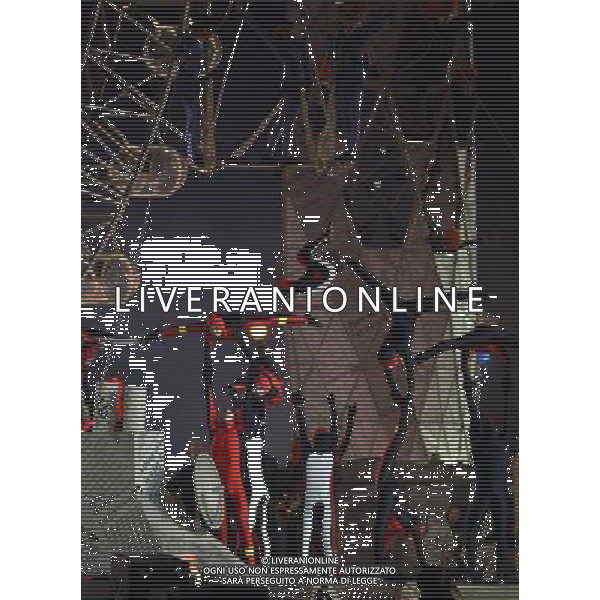 (120812) -- LONDON, Aug. 12, 2012 () -- Photo taken on August 12, 2012 shows the performance during the closing ceremony of the London 2012 Olympic Games at the Olympic Stadium in London, Britain. (/Gesang Dawa) (lm) ©PHOTOSHOT/AGENZIA ALDO LIVERANI SAS - ITALY ONLY - CERIMONIA DI CHIUSURA DEI GIOCHI OLIMPICI, OLIMPIADI LONDRA 2012