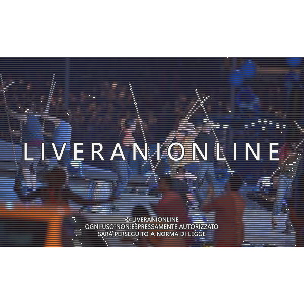 (120812) -- LONDON, Aug. 12, 2012 () -- Photo taken on August 12, 2012 shows the performance during the closing ceremony of the London 2012 Olympic Games at the Olympic Stadium in London, Britain. (/Gesang Dawa) (lm) ©PHOTOSHOT/AGENZIA ALDO LIVERANI SAS - ITALY ONLY - CERIMONIA DI CHIUSURA DEI GIOCHI OLIMPICI, OLIMPIADI LONDRA 2012