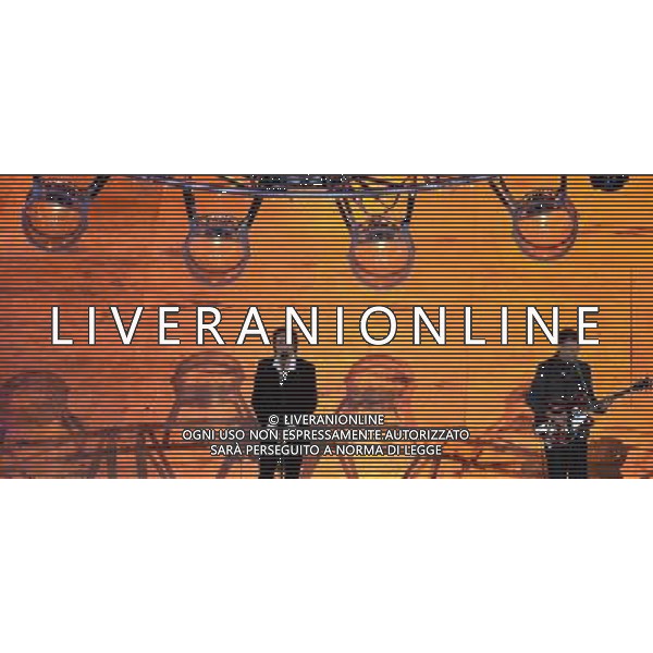 (120812) -- LONDON, Aug. 12, 2012 () -- Photo taken on August 12, 2012 shows the art performance at the Closing Ceremony of the London 2012 Olympic Games at the Olympic Stadium in London, Britain. (/Wang Qingqin) (zgp) ©PHOTOSHOT/AGENZIA ALDO LIVERANI SAS - ITALY ONLY - CERIMONIA DI CHIUSURA DEI GIOCHI OLIMPICI, OLIMPIADI LONDRA 2012