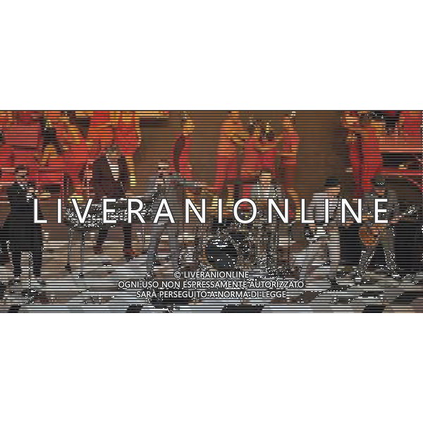 (120812) -- LONDON, Aug. 12, 2012 () -- Photo taken on August 12, 2012 shows the art performance at the Closing Ceremony of the London 2012 Olympic Games at the Olympic Stadium in London, Britain. (/Wang Qingqin) (zgp) ©PHOTOSHOT/AGENZIA ALDO LIVERANI SAS - ITALY ONLY - CERIMONIA DI CHIUSURA DEI GIOCHI OLIMPICI, OLIMPIADI LONDRA 2012