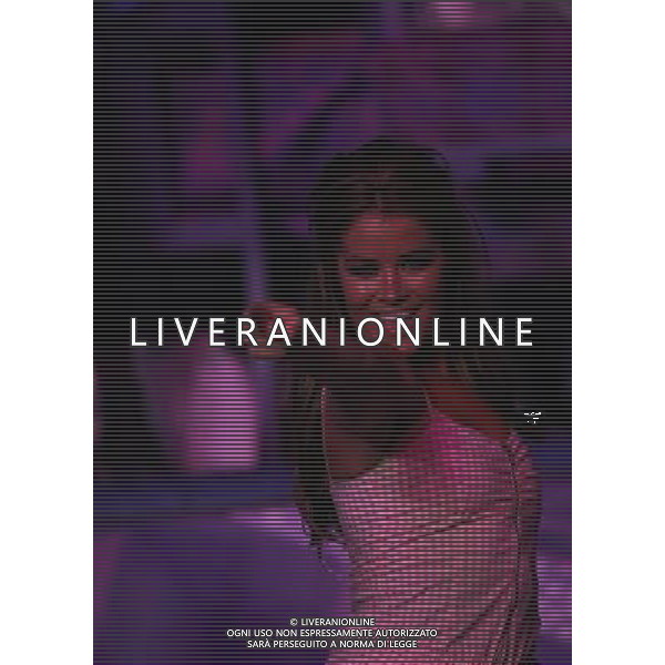 (120812) -- LONDON, Aug. 12, 2012 () -- Photo taken on August 12, 2012 shows the art performance at the Closing Ceremony of the London 2012 Olympic Games at the Olympic Stadium in London, Britain. (/Shen Bohan) (zgp) ©PHOTOSHOT/AGENZIA ALDO LIVERANI SAS - ITALY ONLY - CERIMONIA DI CHIUSURA DEI GIOCHI OLIMPICI, OLIMPIADI LONDRA 2012