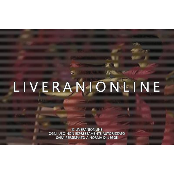 (120812) -- LONDON, Aug. 12, 2012 () -- Photo taken on August 12, 2012 shows the art performance at the Closing Ceremony of the London 2012 Olympic Games at the Olympic Stadium in London, Britain. (/Shen Bohan) (zgp) ©PHOTOSHOT/AGENZIA ALDO LIVERANI SAS - ITALY ONLY - CERIMONIA DI CHIUSURA DEI GIOCHI OLIMPICI, OLIMPIADI LONDRA 2012