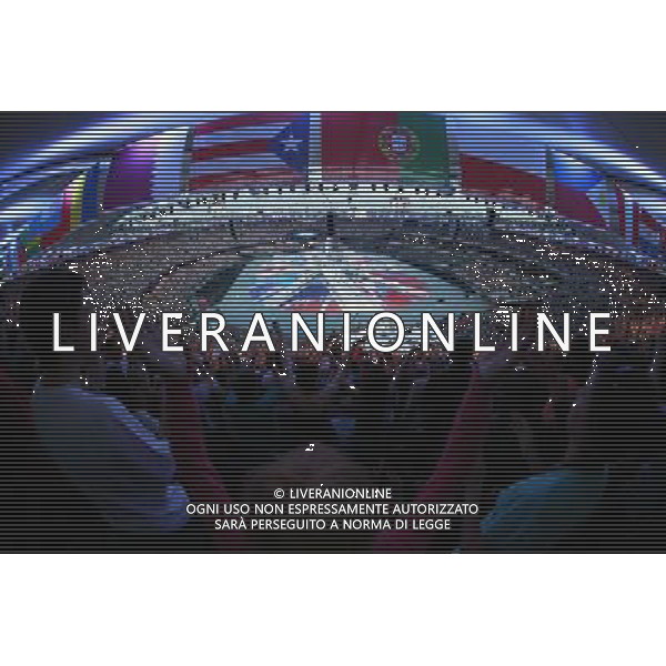 (120812) -- LONDON, Aug. 12, 2012 () -- The pre-show is performed before the closing ceremony of the London 2012 Olympic Games at the Olympic Stadium in London, Britain, Aug. 12, 2012. (/Ren Zhenglai) ©PHOTOSHOT/AGENZIA ALDO LIVERANI SAS - ITALY ONLY - CERIMONIA DI CHIUSURA DEI GIOCHI OLIMPICI, OLIMPIADI LONDRA 2012