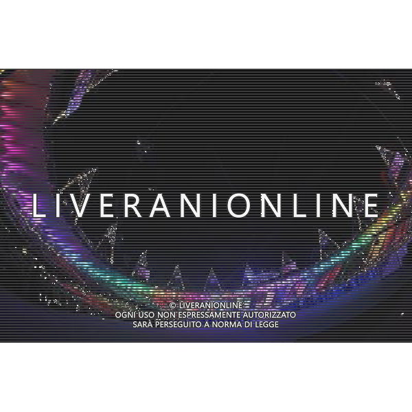 (120812) -- LONDON, Aug. 12, 2012 () -- Photo taken on August 12, 2012 shows the art performance at the Closing Ceremony of the London 2012 Olympic Games at the Olympic Stadium in London, Britain. (/Shen Bohan) (zgp) ©PHOTOSHOT/AGENZIA ALDO LIVERANI SAS - ITALY ONLY - CERIMONIA DI CHIUSURA DEI GIOCHI OLIMPICI, OLIMPIADI LONDRA 2012