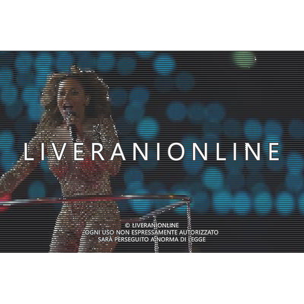 (120812) -- LONDON, Aug. 12, 2012 () -- Photo taken on August 12, 2012 shows the art performance at the Closing Ceremony of the London 2012 Olympic Games at the Olympic Stadium in London, Britain. (/Shen Bohan) (zgp) ©PHOTOSHOT/AGENZIA ALDO LIVERANI SAS - ITALY ONLY - CERIMONIA DI CHIUSURA DEI GIOCHI OLIMPICI, OLIMPIADI LONDRA 2012