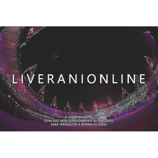 (120812) -- LONDON, Aug. 12, 2012 () -- Photo taken on August 12, 2012 shows the art performance at the Closing Ceremony of the London 2012 Olympic Games at the Olympic Stadium in London, Britain. (/Shen Bohan) (zgp) ©PHOTOSHOT/AGENZIA ALDO LIVERANI SAS - ITALY ONLY - CERIMONIA DI CHIUSURA DEI GIOCHI OLIMPICI, OLIMPIADI LONDRA 2012