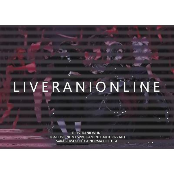 (120812) -- LONDON, Aug. 12, 2012 () -- Photo taken on August 12, 2012 shows the art performance at the Closing Ceremony of the London 2012 Olympic Games at the Olympic Stadium in London, Britain. (/Shen Bohan) (zgp) ©PHOTOSHOT/AGENZIA ALDO LIVERANI SAS - ITALY ONLY - CERIMONIA DI CHIUSURA DEI GIOCHI OLIMPICI, OLIMPIADI LONDRA 2012