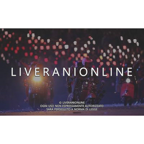 (120812) -- LONDON, Aug. 12, 2012 () -- Photo taken on August 12, 2012 shows the art performance at the Closing Ceremony of the London 2012 Olympic Games at the Olympic Stadium in London, Britain. (/Shen Bohan) (zgp) ©PHOTOSHOT/AGENZIA ALDO LIVERANI SAS - ITALY ONLY - CERIMONIA DI CHIUSURA DEI GIOCHI OLIMPICI, OLIMPIADI LONDRA 2012