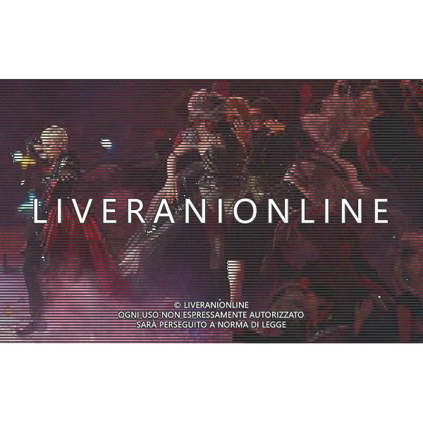 (120812) -- LONDON, Aug. 12, 2012 () -- Photo taken on August 12, 2012 shows the performance during the closing ceremony of the London 2012 Olympic Games at the Olympic Stadium in London, Britain. (/Cheng Min) (lm) ©PHOTOSHOT/AGENZIA ALDO LIVERANI SAS - ITALY ONLY - CERIMONIA DI CHIUSURA DEI GIOCHI OLIMPICI, OLIMPIADI LONDRA 2012