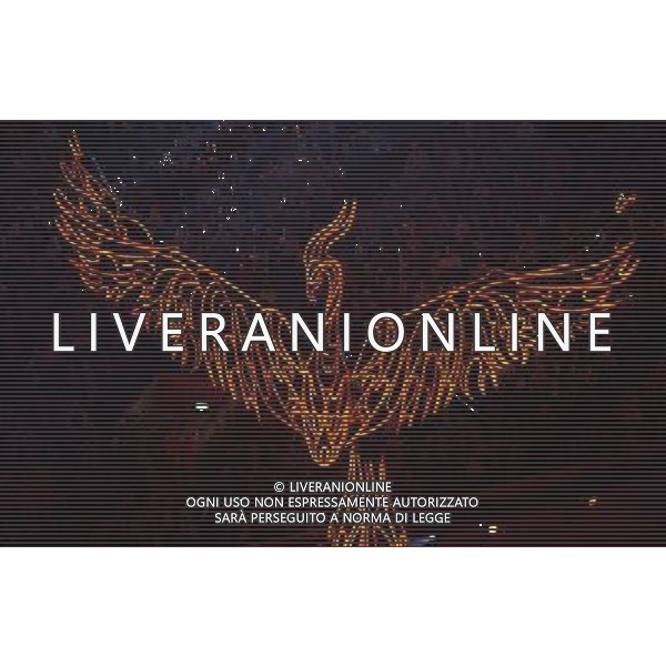 (120812) -- LONDON, Aug. 12, 2012 () -- Photo taken on August 12, 2012 shows a phenix flying up from the Olympic cauldron at the Closing Ceremony of the London 2012 Olympic Games at the Olympic Stadium in London, Britain. (/Wang Qingqin) (zgp) ©PHOTOSHOT/AGENZIA ALDO LIVERANI SAS - ITALY ONLY - CERIMONIA DI CHIUSURA DEI GIOCHI OLIMPICI, OLIMPIADI LONDRA 2012