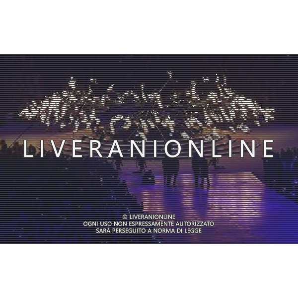 (120812) -- LONDON, Aug. 12, 2012 () -- Photo taken on August 12, 2012 shows the Olympic flame being extinguished at the Closing Ceremony of the London 2012 Olympic Games at the Olympic Stadium in London, Britain. (/Ren Zhenglai) (zgp) ©PHOTOSHOT/AGENZIA ALDO LIVERANI SAS - ITALY ONLY - CERIMONIA DI CHIUSURA DEI GIOCHI OLIMPICI, OLIMPIADI LONDRA 2012