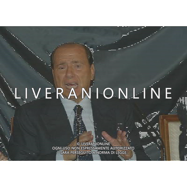 BRESCIA AUDITORIUM CALINI 05/06/2003 CANDIDATURA DI VIVIANA BECCALOSSI ALLE AMMINISTRATIVE SOSTENUTA DALLA CASA DELLE LIBERTA\' NELLA FOTO SILVIO BERLUSCONI FOTO FILIPPO VENEZIA/AGENZIA ALDO LIVERANI