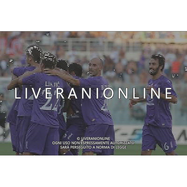 FIRENZE, 18 AGOSTO 2012 FIORENTINA NOVARA COPPA ITALIA 2012 2013 NELLA FOTO: ESULTANZA DELLA FIORENTINA DOPO IL GOL DEL 2-0 DI PASQUAL FOTO STEFANO D\'ERRICO/AG. ALDO LIVERANI S.A.S.