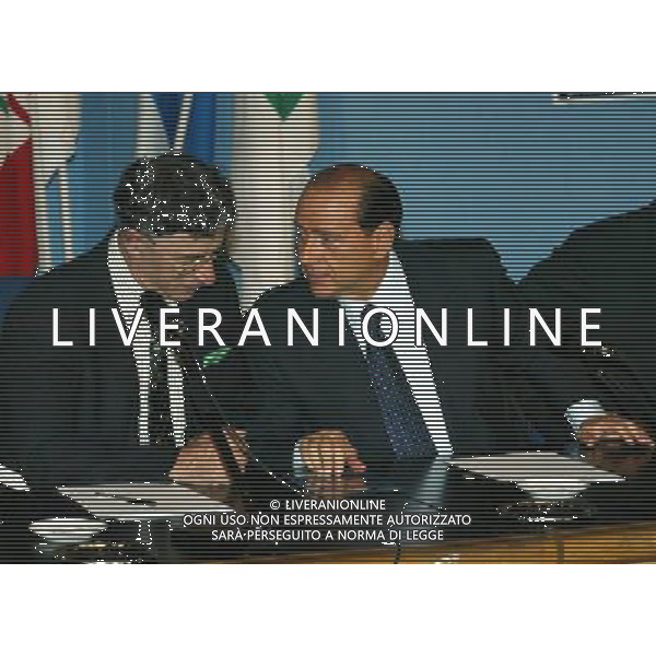 BRESCIA AUDITORIUM CALINI 05/06/2003 CANDIDATURA DI VIVIANA BECCALOSSI ALLE AMMINISTRATIVE SOSTENUTA DALLA CASA DELLE LIBERTA\' NELLA FOTO SILVIO BERLUSCONI E UMBERTO BOSSI FOTO FILIPPO VENEZIA/AGENZIA ALDO LIVERANI
