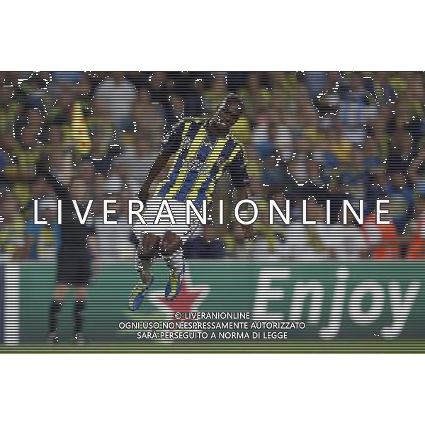 Champions League play off match between Fenerbahce and Spartak Moscow at Sukru Saracoglu Stadium in Istanbul, Turkey on 2012/08/29 Match Scored: Fenerbahce 1 - Spartak Moscow 1 Pictured: Moussa Sow of Fenerbahce. PHOTOSHOT/AG ALDO LIVERANI SAS - ITALY ONLY -