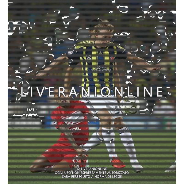 Champions League play off match between Fenerbahce and Spartak Moscow at Sukru Saracoglu Stadium in Istanbul, Turkey on 2012/08/29 Pictured: Demy de Zeeuw of Spartak Moscow and Dirk Kuyt of Fenerbahce. PHOTOSHOT/AG ALDO LIVERANI SAS - ITALY ONLY -