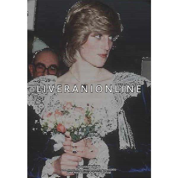  HRH PRINCESS OF WALES Attending a concert at the Royal Festival Hall, London Bandphoto Agency Photo B39 038157 07.12.1982 PHOTOSHOT/ALDO LIVERANI SAS - ITALY ONLY -