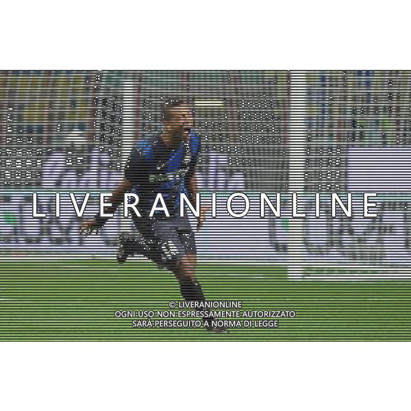 MILANO, 30-08-2012 / Â©FOTO GIORGIO RAVEZZANI PRELIMINARE EUROPA LEAGUE INTER-VASLUI NELLA FOTO: ESULTANZA FREDY GUARIN Ag. Aldo Liverani
