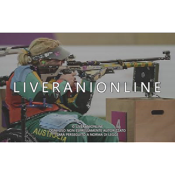 (120830) -- LONDON, Aug. 30, 2012 () -- Natalie Smith of Australia competes during the Women\'s R2-10m Air Rifle Standing-SH1 shooting event at London 2012 Paralympic Games in London, Britain, on Aug. 30, 2012. Smith took the bronze medal with 492.4 rings. (/Wang Haofei) (zc) /photoshot/AG ALDO LIVERANI SAS ITALY ONLY -