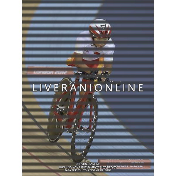 (120831) -- LONDON, Aug. 31, 2012 () -- Gold medalist Zeng Sini of China competes during the women\'s individual C1-2-3 Pursuit final of the Cycling Track event at London 2012 Paralympic Games in London, Britain, Aug. 30, 2012. (/Wu Wei) /photoshot/AG ALDO LIVERANI SAS ITALY ONLY -