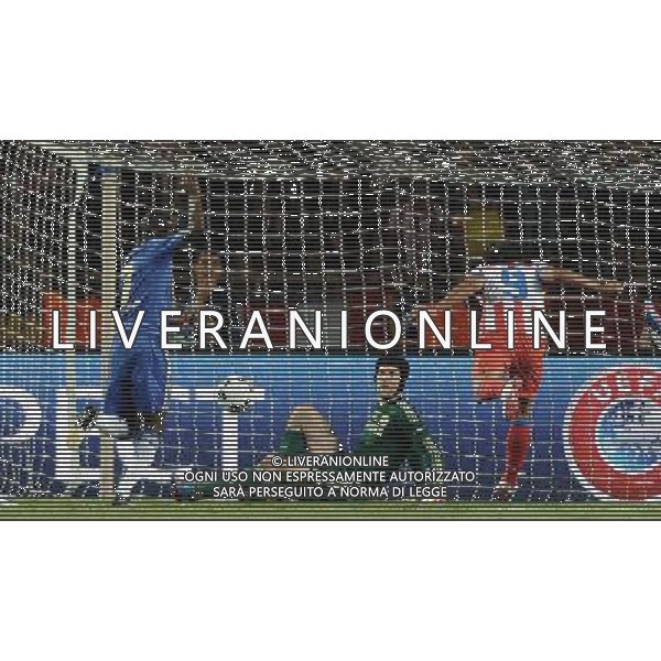 UEFA Supercup 2012 Montecarlo - 31.08.2012 Chelsea-Atletico Madrid Nella Foto:falcao colpisce il palo /Ph.Vitez-Ag. Aldo Liverani