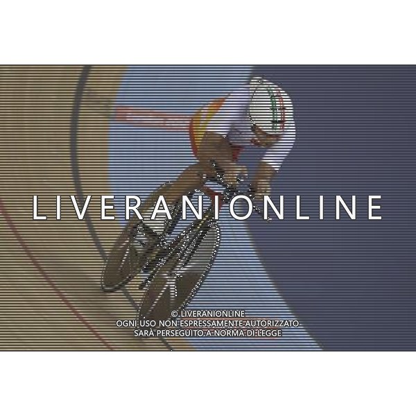 (120831) -- LONDON, Aug. 31, 2012 () -- Liang Guihua of China competes during the qualification match of the men\'s cycling track individual C2 Pursuit at the London 2012 Paralympic Games, Aug. 31, 2012. Liang set a new world record with a time of 3:45.828 and advancd into the final. (/Wu Wei) (zc) AG ALDO LIVERANI S A S ONLY ITALY