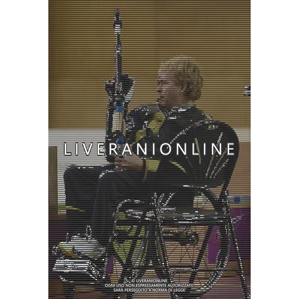 (120831) -- LONDON, Aug. 31, 2012 () -- Jonas Jakobsson of Sweden competes during the men\'s R1-10m Air Rifle Standing-SH1 final of the shooting event at the London 2012 Paralympic Games, Aug. 31, 2012. Jakobsson took the silver medal with 696.5 rings. (/Wang Haofei) (zc) AG ALDO LIVERANI S A S ONLY ITALY