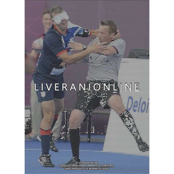 (120901) -- LONDON, Sept. 1, 2012 () -- David Clarke (L) of Britain mistakenly celebrates with the referee during the men\'s football 5-a-side preliminaries Pool A match against Spain at London 2012 Paralympic Games in London, Aug. 31, 2012. (/Li Jundong) AG ALDO LIVERANI S A S ONLY ITALY