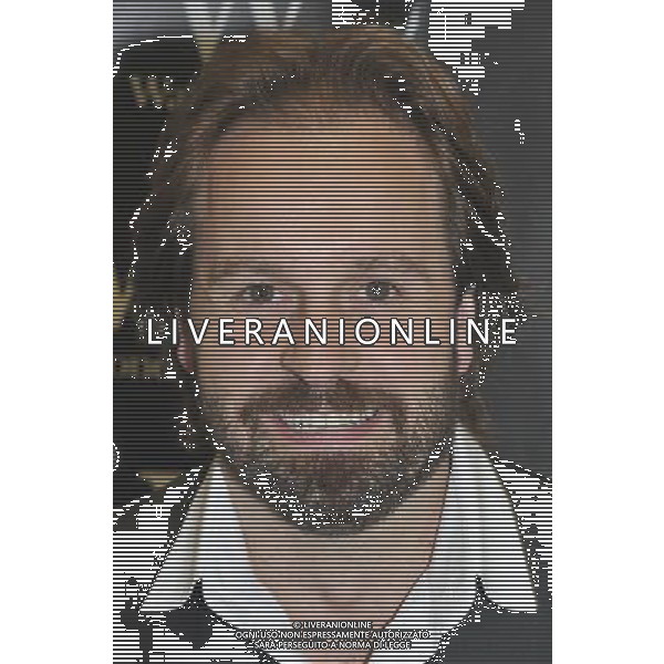 Alfie Boe at a signing of his new book \'Alfie My Story\' at Waterstones, Bluewater Shopping Centre, Greenhithe, Kent on Saturday 1 September 2012. AG ALDO LIVERANI S A S ONLY ITALY