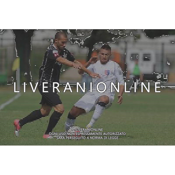 Campionato Lega PRO 2Á Divisione Girone A - 1Á Giornata Casale Monferrato (AL) 2-09-2012 Casale - Milazzo nella foto: Nicholas Siega (Casale) a SX e Giuseppe Di Pasquale (Milazzo) foto Roberto Garavaglia - ag. Aldo Liverani sas