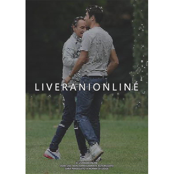 Raduno Nazionale Italiana Firenze - 03.09.2012 Allenamento Nella Foto:peluso appena arrivato saluta prandelli cesare /Ph.Vitez-Ag. Aldo Liverani