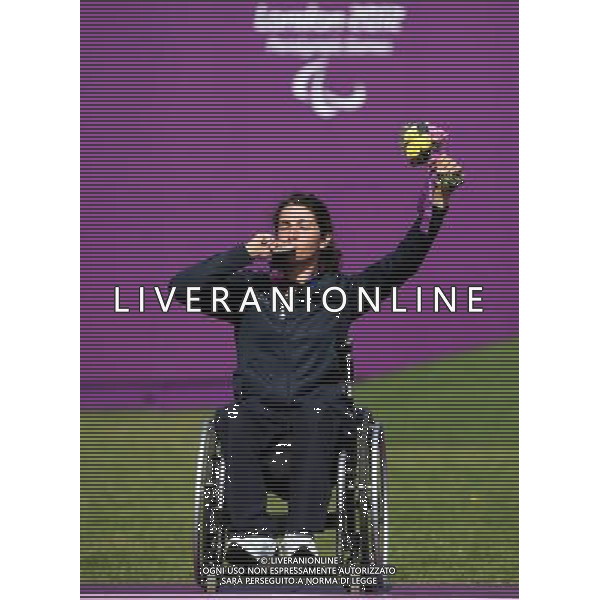 (120904) -- LONDON, Sept. 4, 2012 () -- Elisabetta Mijno of Italy poses during the awarding ceremony of the Women\'s Individual Recurve - W1/W2 archery competition at the London 2012 Paralympic Games in London, Britain, on Sept. 4, 2012. Mijno took the silver medal.(/Wang Lili) photoshot/AG ALDO LIVERANI SAS - ITALY ONLY - *** Local Caption *** ..