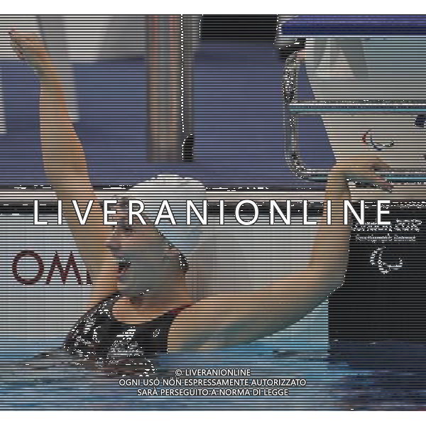 (120905) -- LONDON , Sept. 4, 2012 () -- Summer Ashley Mortimer of Canada celebrates for victory after winning the women\'s 100m backstroke S10 final of swimming competition at the London 2012 Paralympic Games in London, Britain, on Sept. 4, 2012. Summer Ashley Mortimer won the gold and created the new world record with 1 minute and 05.90 seconds.(/Yang Shiyao) (lm) photoshot/AG ALDO LIVERANI SAS - ITALY ONLY - *** Local Caption *** ..