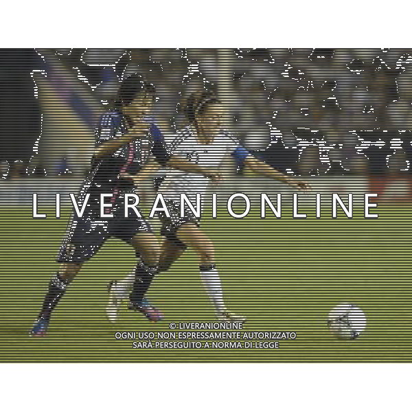 (120904) -- TOKYO, Sept. 4, 2012 () -- Ramona Petzelberger (R) of Germany breaks through during the semifinals of Fifa U20 Women\'s World Cup against Japan in Tokyo, Japan, on Sept. 4, 2012. Germany won 3-0. (/Kenichiro Seki) ©photoshot/AGENZIA ALDO LIVERANI SAS - ITALY ONLY - Semifinale di Coppa del Mondo Femminile FIFA U20 a Tokyo, in Giappone, 4 settembre 2012