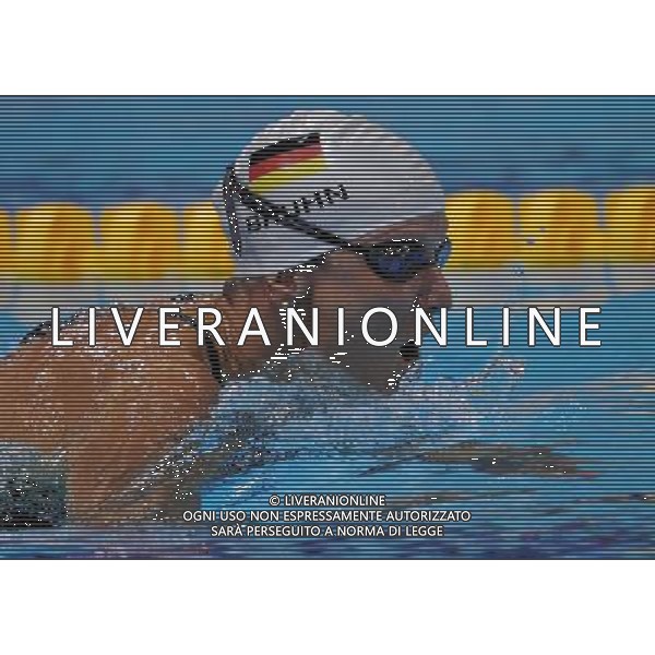 (120905) -- LONDON , Sept. 5, 2012 () -- Kirsten Bruhn of Germany competes during the women\'s 100m Breaststroke SB5 final of swimming competition at the London 2012 Paralympic Games in London, Britain, on Sept. 5, 2012. Kirsten Bruhn won the gold with 1 minutes and 35.50 seconds. (/Yang Shiyao) (lm) PHOTOSHOT-AG ALDO LIVERANI SAS - ITALY ONLY