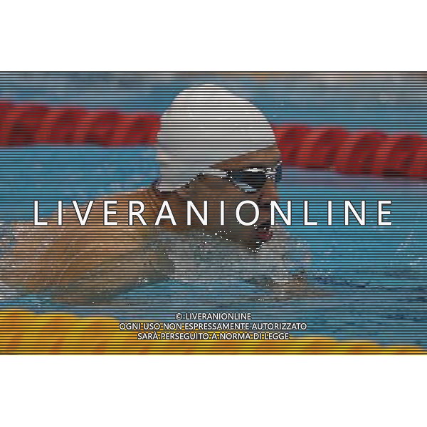 (120905) -- LONDON , Sept. 5, 2012 () -- Lim Woo-Geun of South Korea competes during the men\'s 100m Breaststroke SB5 final of swimming competition at the London 2012 Paralympic Games in London, Britain, on Sept. 5, 2012. Lim Woo-Geun won the gold with 1 minutes and 34.06 seconds. (/Yang Shiyao) (lm) PHOTOSHOT-AG ALDO LIVERANI SAS - ITALY ONLY
