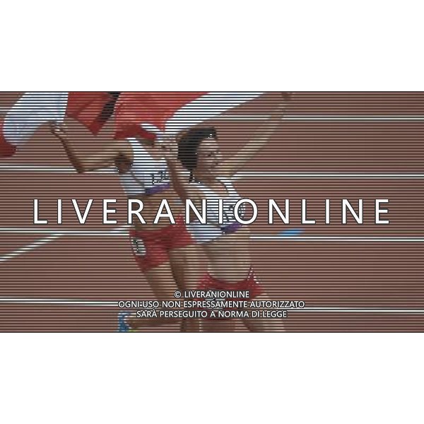 (120906) -- LONDON , Sept. 6, 2012 () -- Barbara Niewiedzial (R) of Poland celebrates for victory after winning the women\'s 1500m T20 final of athletics competition at the London 2012 Paralympic Games in London, Britain, on Sept. 5, 2012. Barbara Niewiedzial won the gold with 4 minutes and 35.26 seconds. (/Wang Haofei) (lm) PHOTOSHOT-AG ALDO LIVERANI SAS - ITALY ONLY