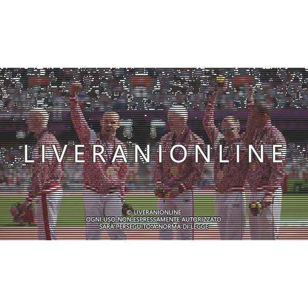 (120906) -- LONDON, Sept. 6, 2012 () -- Evgeny Kegelev, Alexey Labzin, Alexey Labzin and Andrey Koptev (L-R) of Russia and their guide pose for photos during the awarding ceremony for the men\'s 4x100m relay T11/T13 final of the athletics event at the London 2012 Paralympic Games in London, Britain, on Sept. 6, 2012. The Russian team claimed the title of the event with a time of 42.66 seconds.(/Wang Lili) (zc) PHOTOSHOT/AG ALDO LIVERANI SAS - ITALY ONLY -