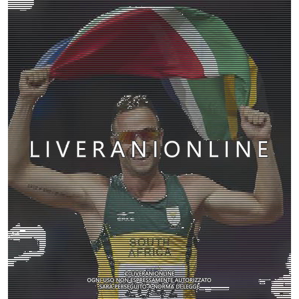 (120909) -- LONDON, Sept. 9, 2012 () -- Oscar Pistorius of South Africa celebrates for victory after winning the men\'s 400m T44 final of swimming competition at the London 2012 Paralympic Games in London, Britain, on Sept. 8, 2012. Oscar Pistorius won the gold medal with 46.68 seconds. (/Yang Lei) (lm) PHOTOSHOT/AG ALDO LIVERANI SAS - ITALY ONLY -
