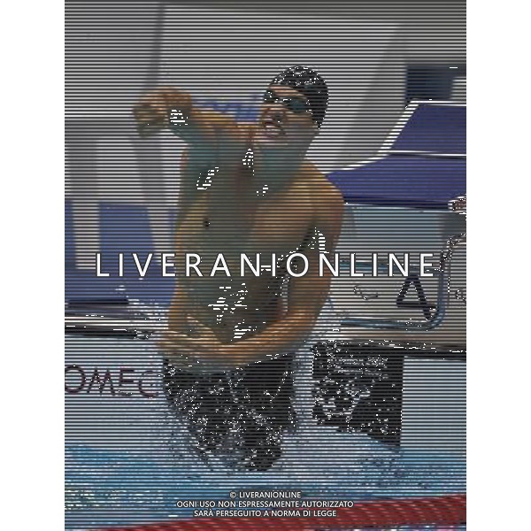 (120909) -- LONDON, Sept. 9, 2012 () -- Oleksii Fedyna of Ukraine celebrates for victory after the men\'s 100m breaststroke SB13 final of swimming competition at the London 2012 Paralympic Games in London, Britain, on Sept. 8, 2012. Oleksii Fedyna won the gold medal with 1 minute and 04.30 seconds. (/Yang Shiyao) (lm) PHOTOSHOT/AG ALDO LIVERANI SAS - ITALY ONLY -