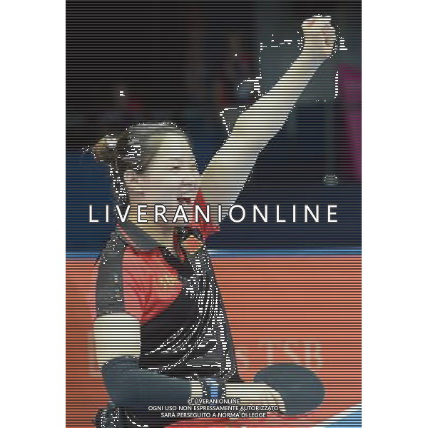(120909) -- LONDON, Sept. 9, 2012 () -- Zhang Bian of China\'s team celebrates for victory after the women\'s team class 4-5 gold medal match against Sweden of table tennis competition at the London 2012 Paralympic Games in London, Britain, on Sept. 8, 2012. China won 3-0 to win the gold medal. (/Li Xiaoguo) (lm) PHOTOSHOT/AG ALDO LIVERANI SAS - ITALY ONLY -