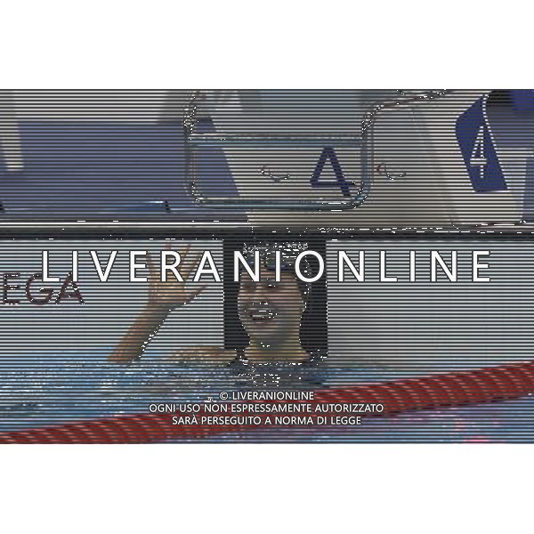 (120909) -- LONDON, Sept. 9, 2012 () -- Khrystyna Yurchenko of Ukraine celebrates for victory after winning the women\'s 100m breaststroke SB9 final of swimming competition at the London 2012 Paralympic Games in London, Britain, on Sept. 8, 2012. Khrystyna Yurchenko won the gold medal with 1 minute and 17.81 seconds. (/Wu Wei) (lm) PHOTOSHOT/AG ALDO LIVERANI SAS - ITALY ONLY -